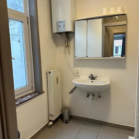 Charming Uccle Apartment With City Views Brussels Exterior photo